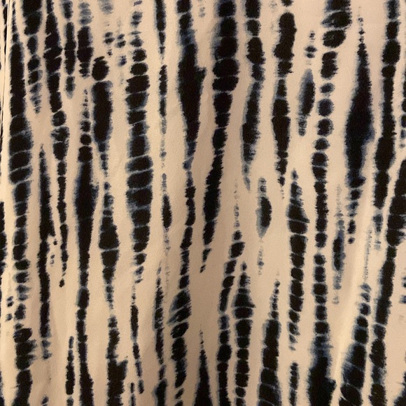 Chiffon tank top - Picture 3 of 3